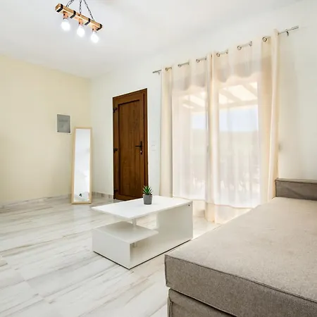 Zara Apartamento Astris